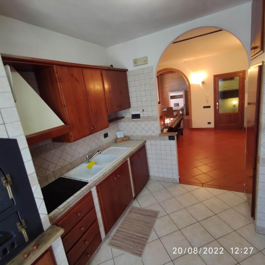 M & M Pinzi Suite Apartment 蒙特普尔恰诺斯塔兹奥 外观 照片