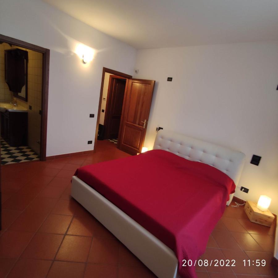 M & M Pinzi Suite Apartment 蒙特普尔恰诺斯塔兹奥 外观 照片